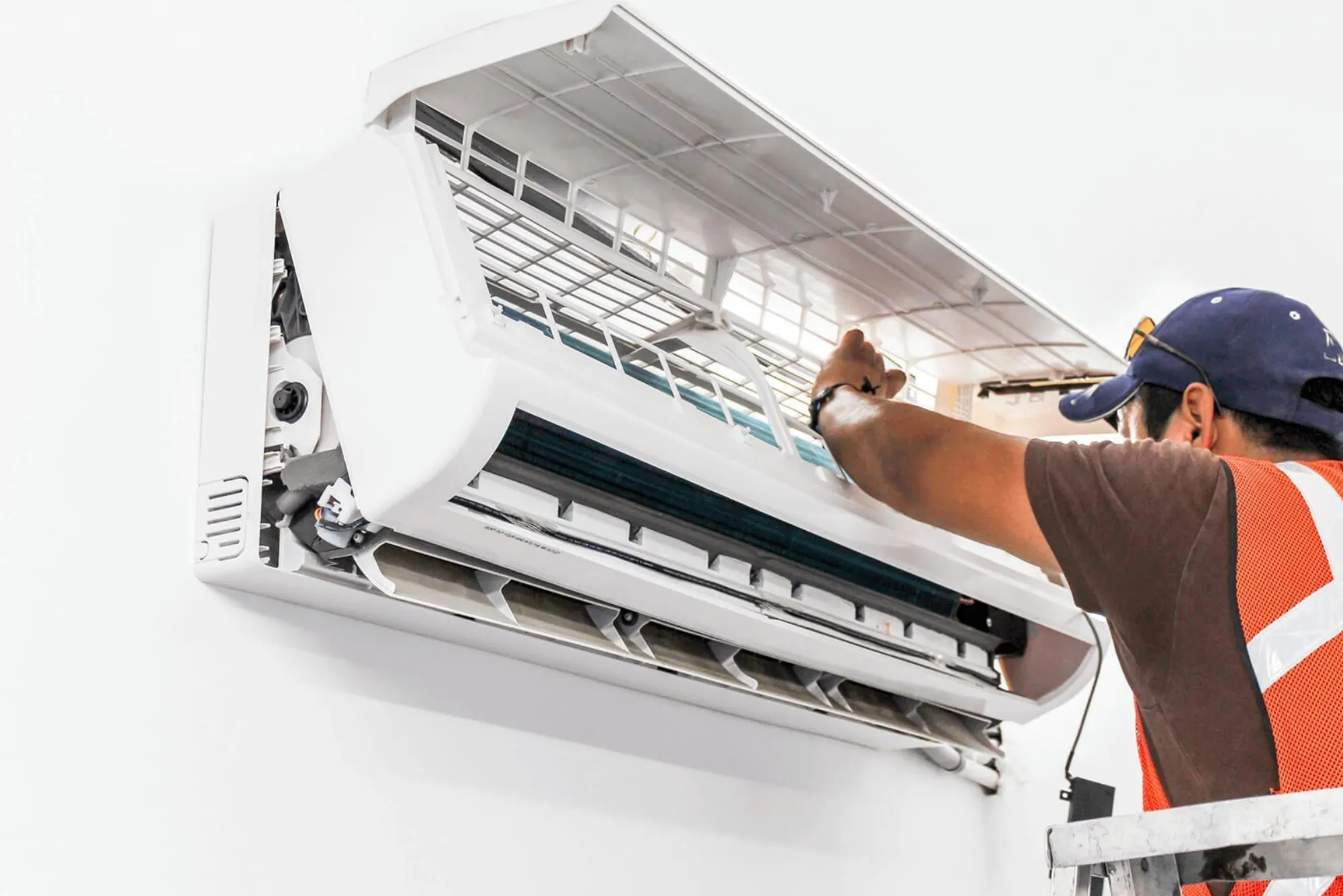 Expert AC Repair Near Me: Find Reliable Services at Muhammad Hasnain AC Repairing Center