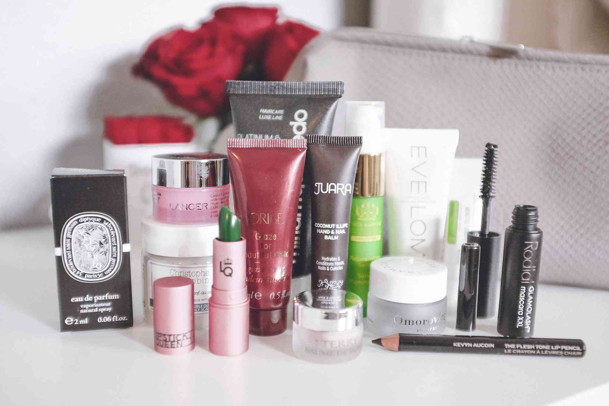 هل مستحضرات التجميل بالجملة مربحة؟