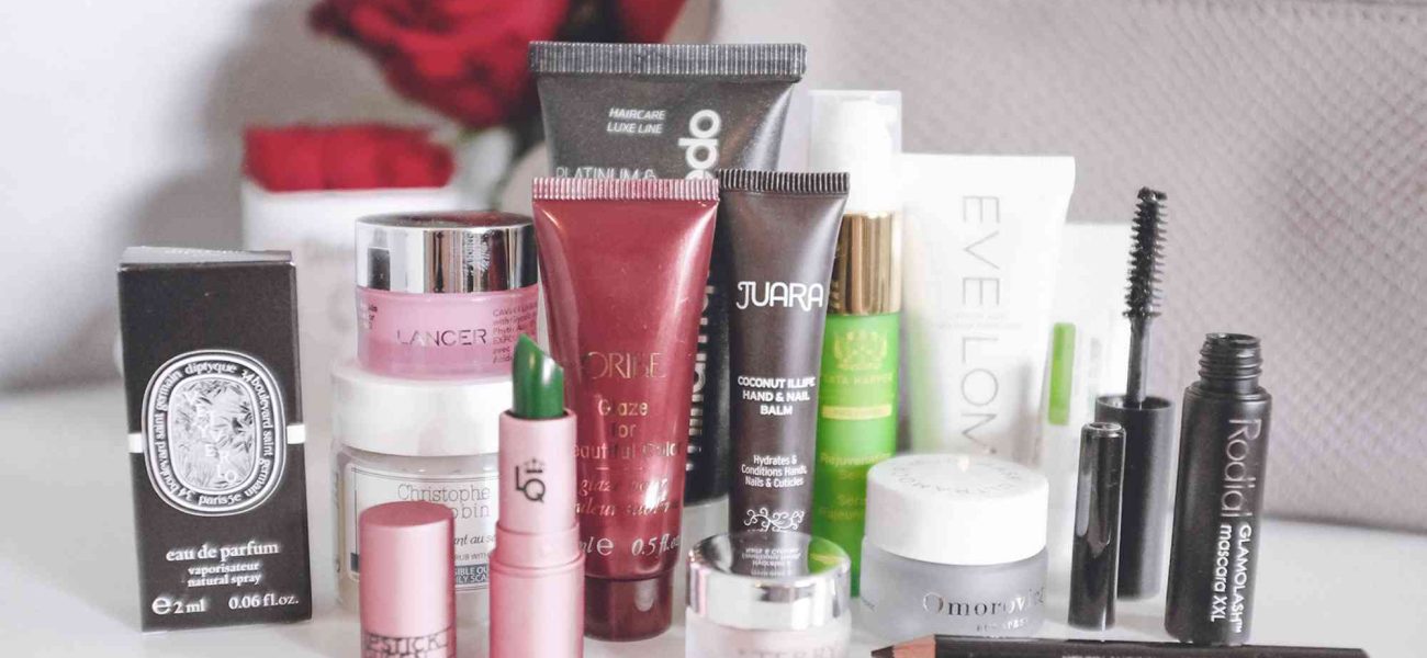 هل مستحضرات التجميل بالجملة مربحة؟